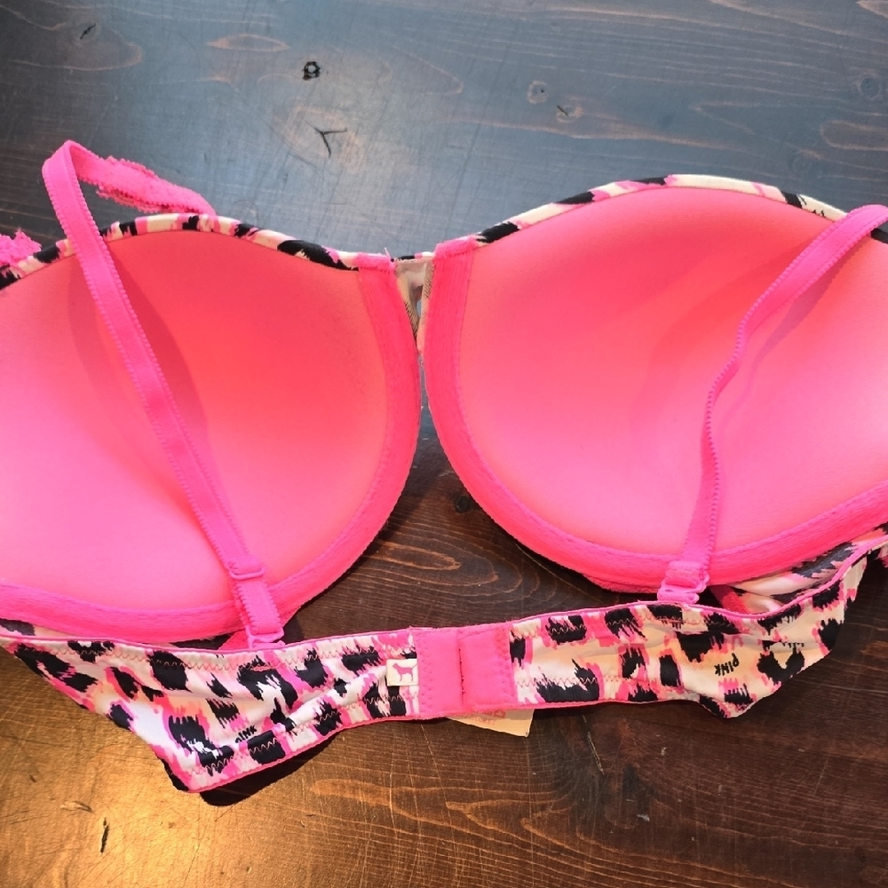 Victoria's Secret PINK Wear Everywhere Push-Up Bra - Pink Leopard - 32D - Picture 2 of 3